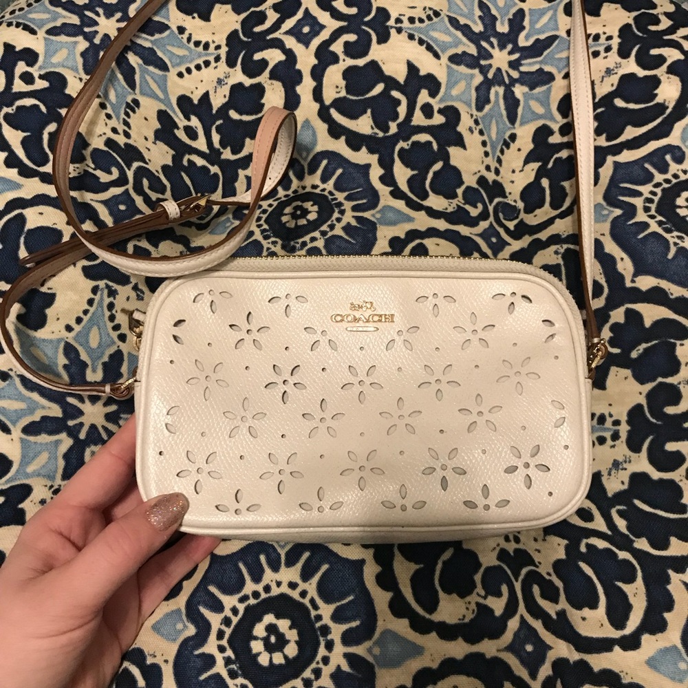 ✨FLASH SALE!!✨ Coach Crossbody